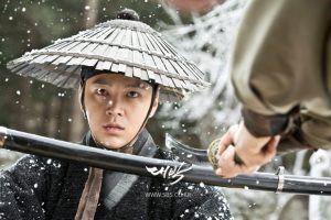 第1話の冒頭シーンに登場したチャン・グンソク(写真/韓国SBS『テバク』公式サイトより)