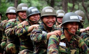 チームワークが欠かせない(写真/韓国陸軍公式サイトより)