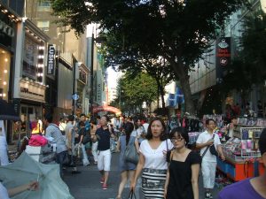 ソウルを訪ねる日本人が減ったことは確かだが……