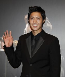 0SlpE8yLas30FO11462503570_1462503642