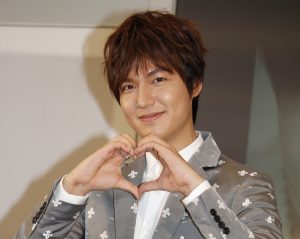 CGzQ4y9ubIIbmL71464747364_1464747401